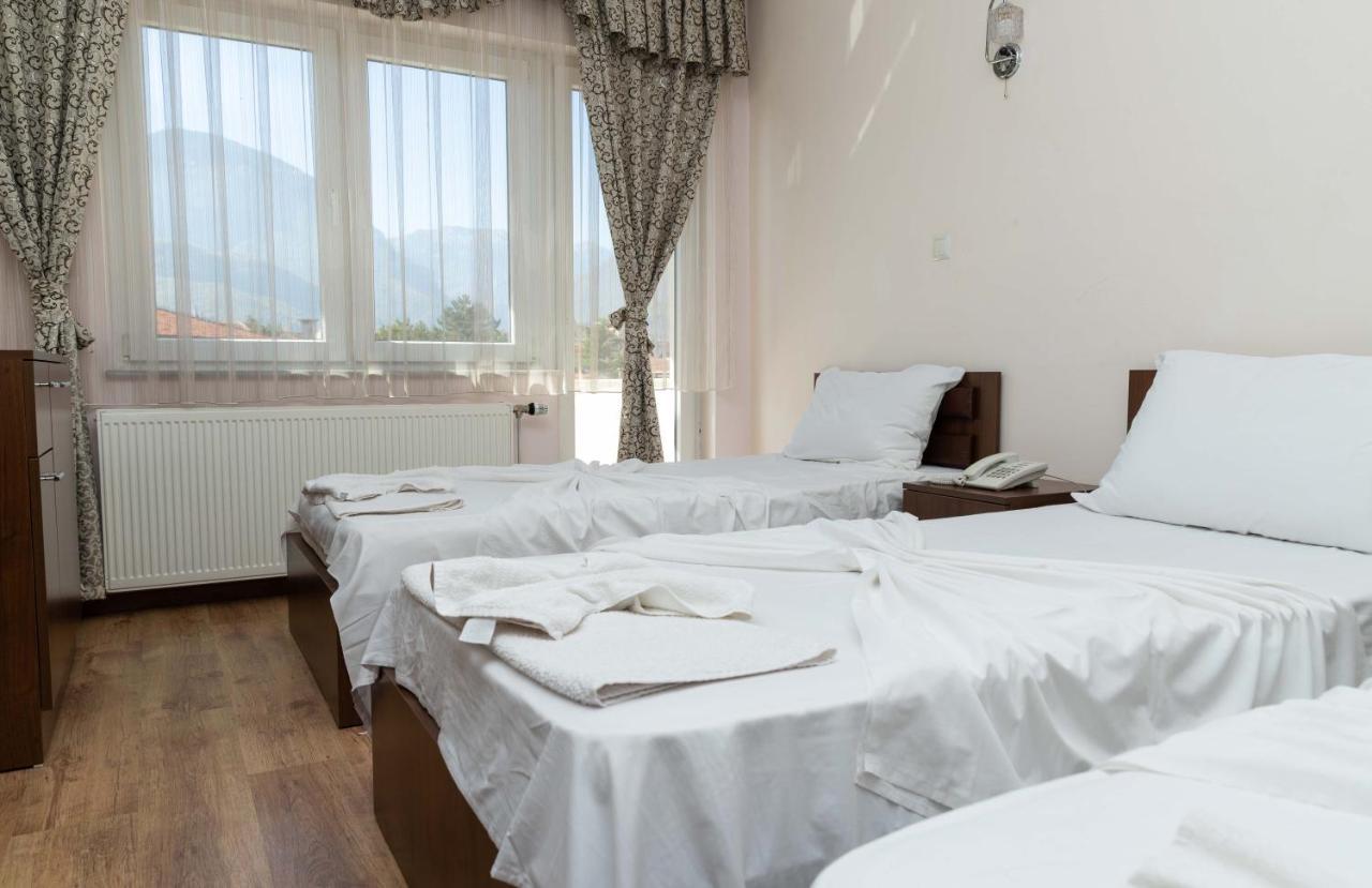 Hotel Leo Peje Ngoại thất bức ảnh