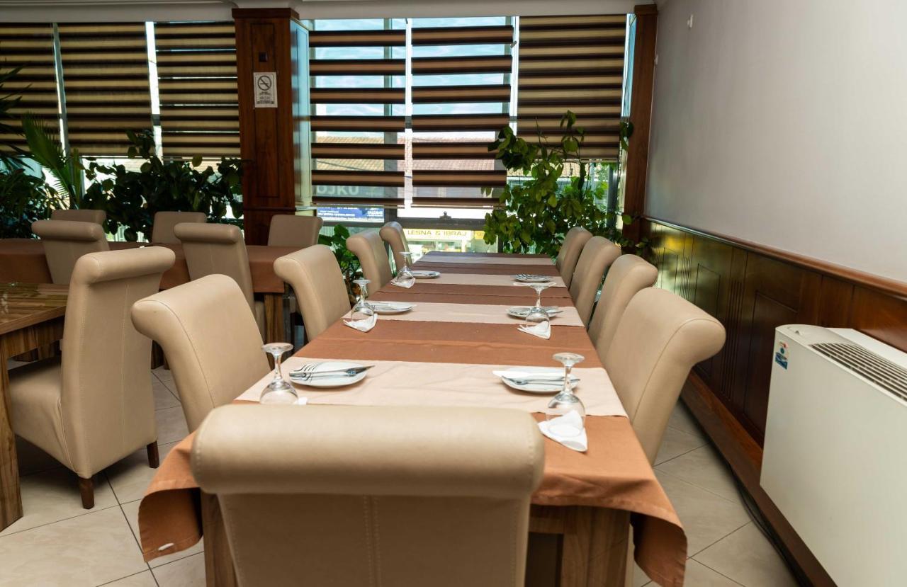 Hotel Leo Peje Ngoại thất bức ảnh