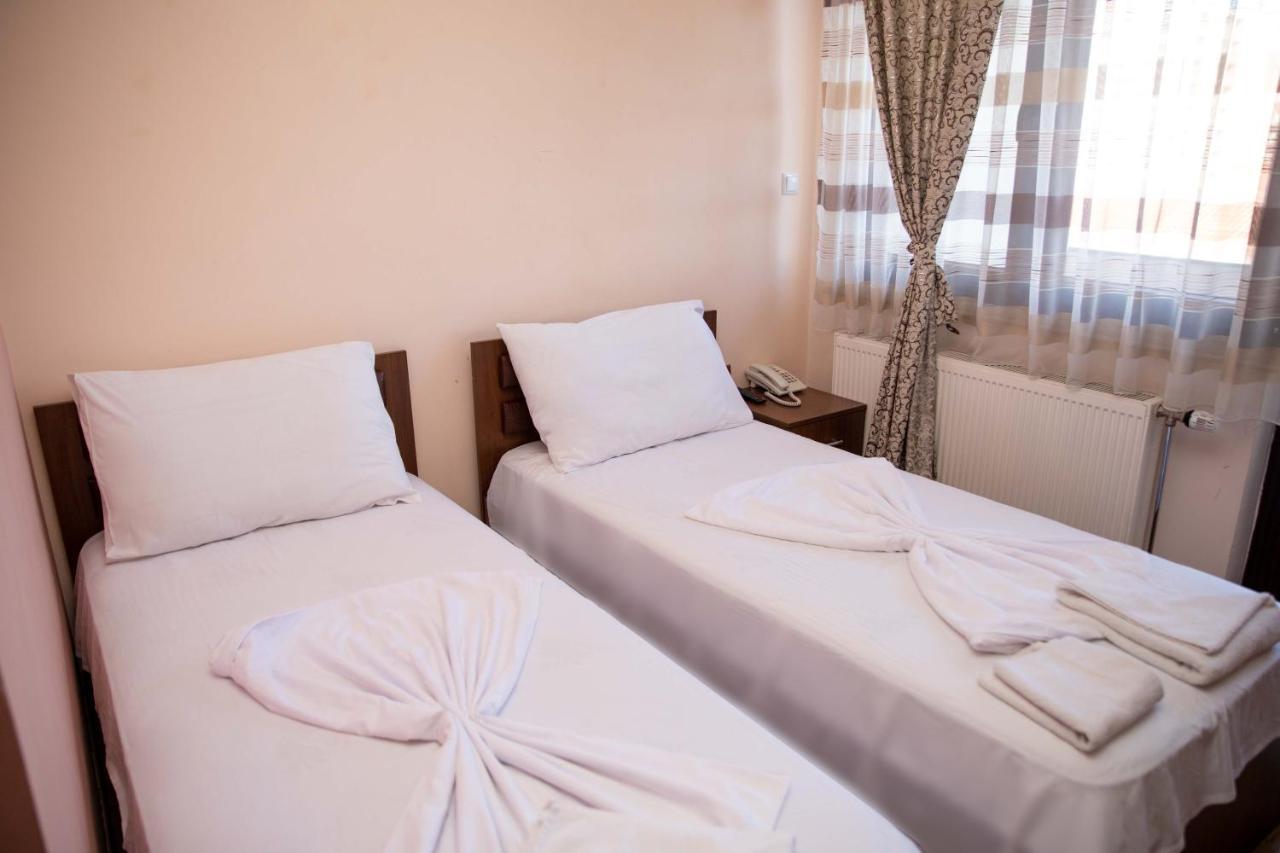 Hotel Leo Peje Ngoại thất bức ảnh
